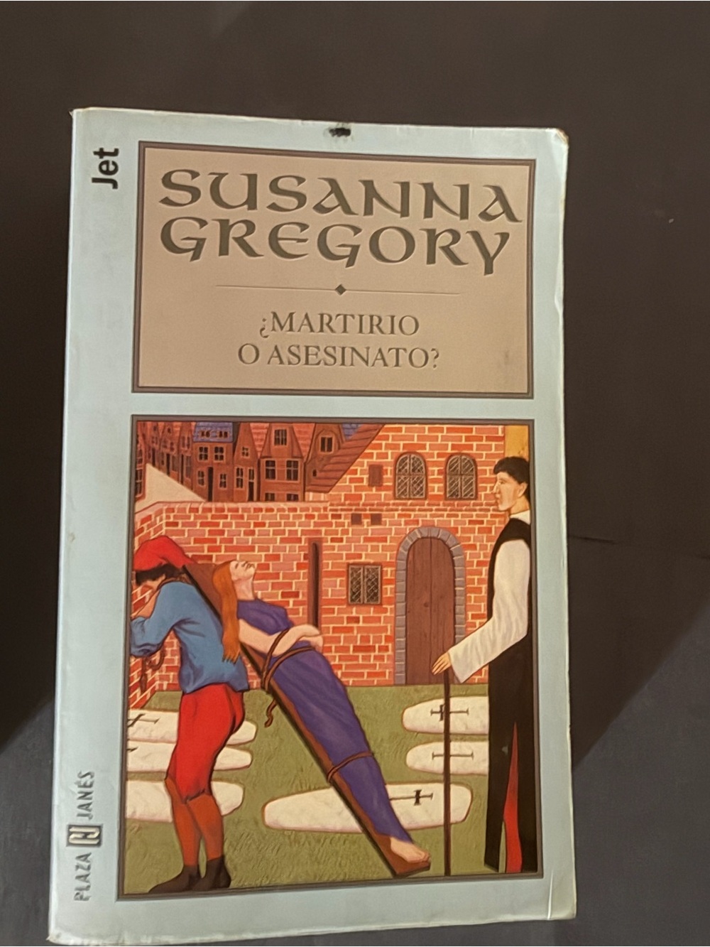 Susanna Gregory Martirio o Asesinato Paperback Book
 -